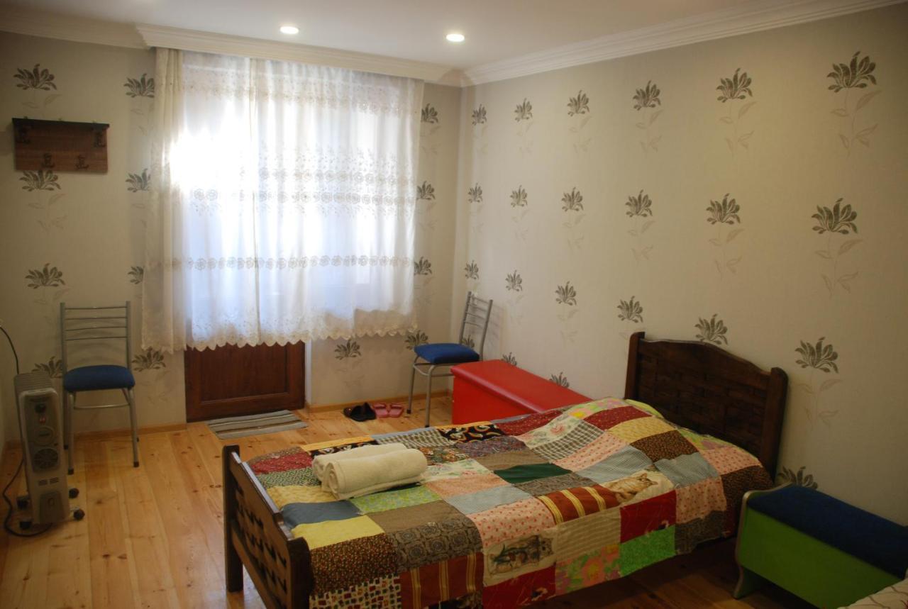 Keti Pilpani Guesthouse Местия Екстериор снимка